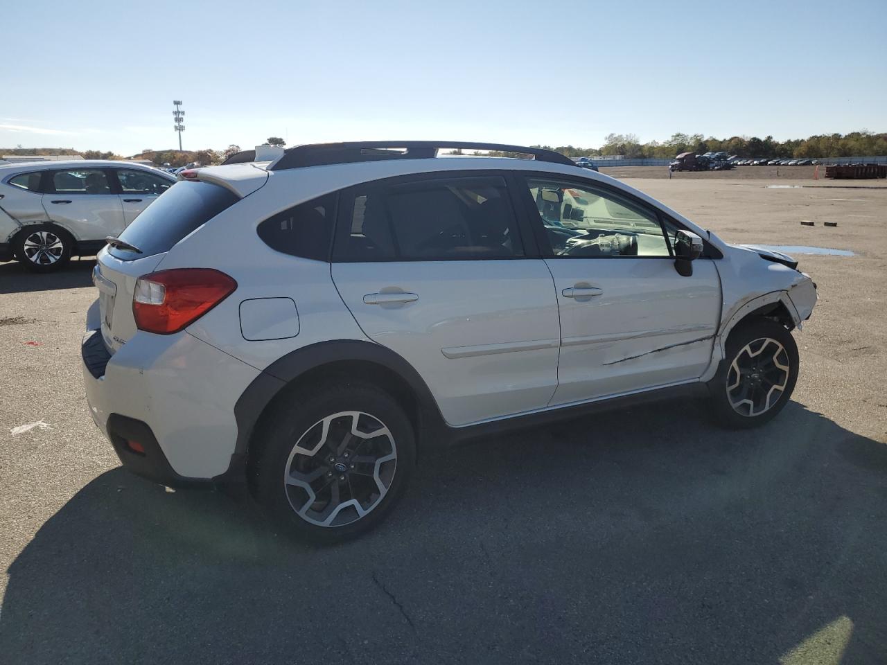 2016 Subaru Crosstrek Limited - Image 3