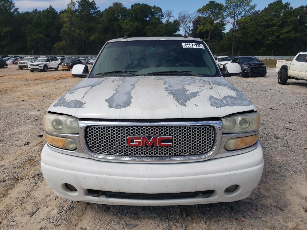 2003 GMC Yukon Xl Denali - Image 5