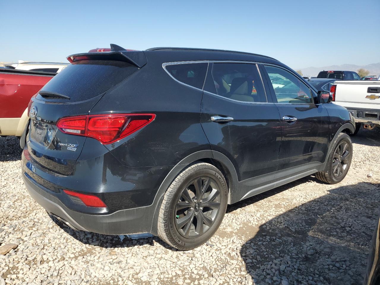 2017 Hyundai Santa Fe Sport - Image 3