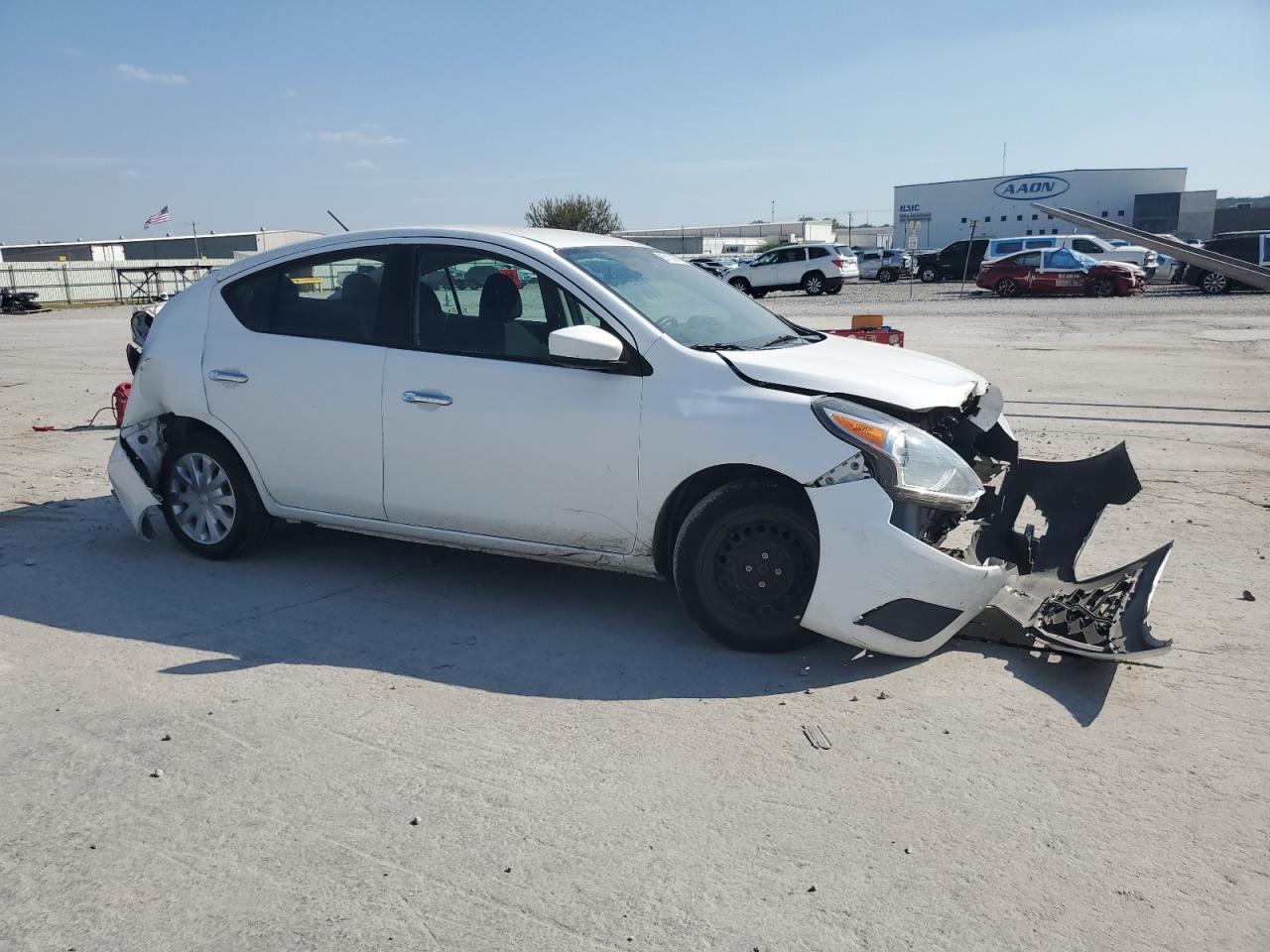 2019 Niss Versa Sv - Image 4