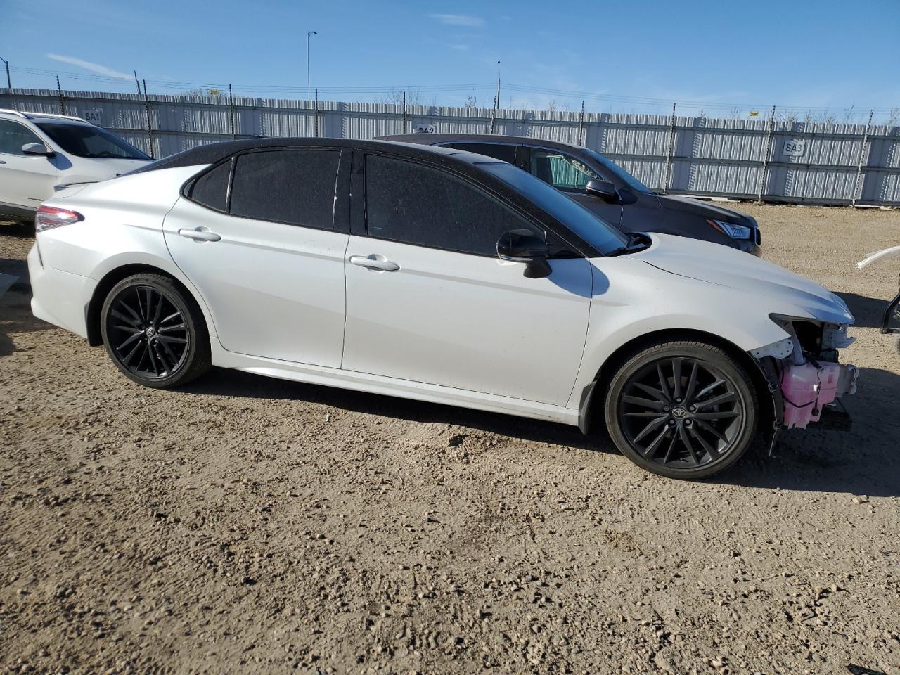 2021 Toyota Camry Xse - Фото 4