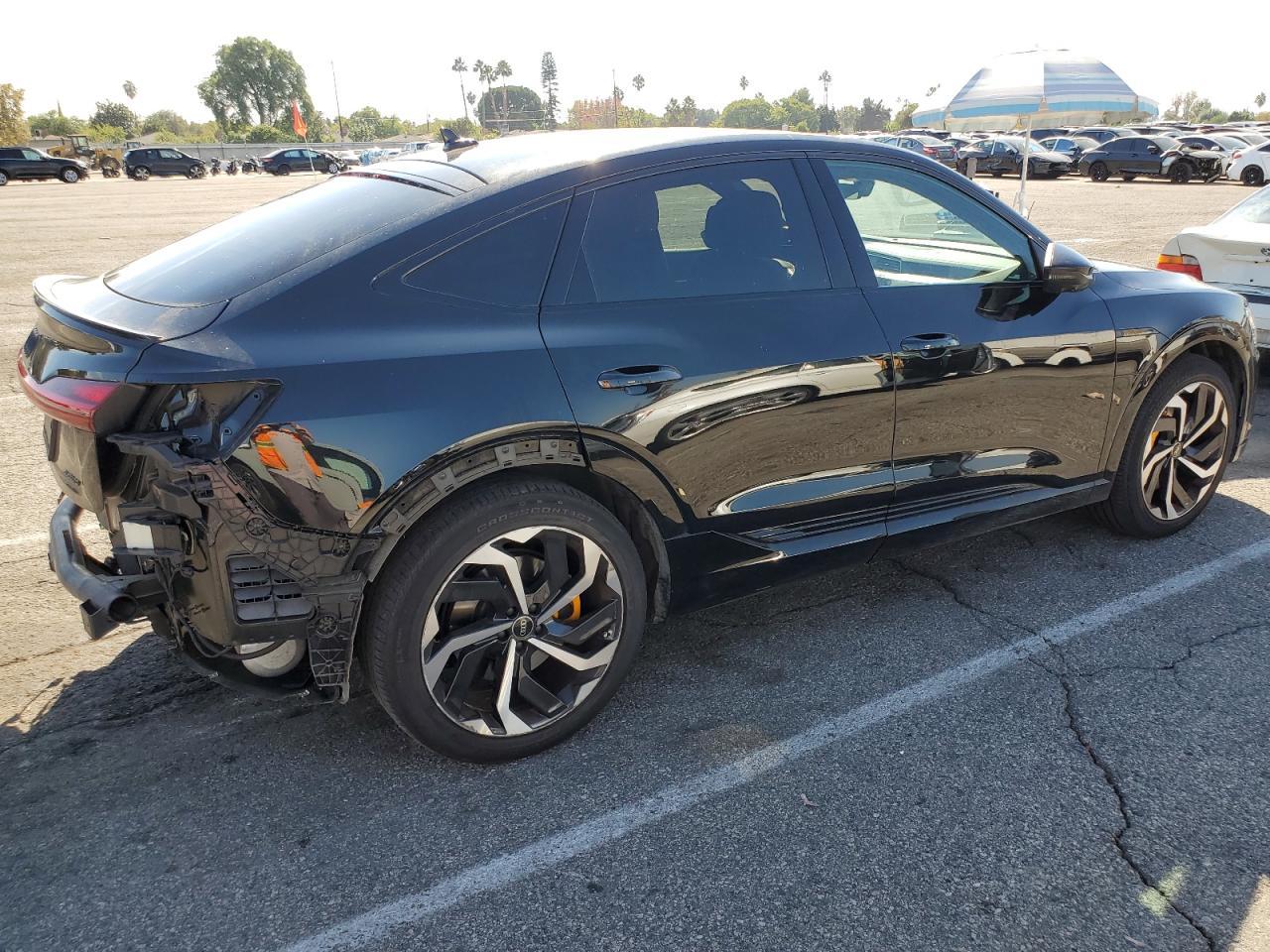 2022 Audi E-Tron Sportback Premium Plus - Image 3