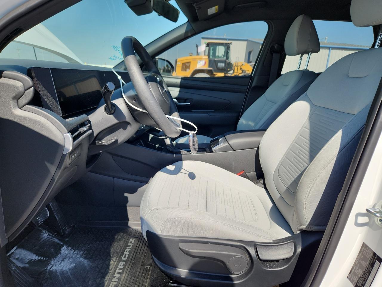 2025 Hyundai Santa Cruz Se - Image 7