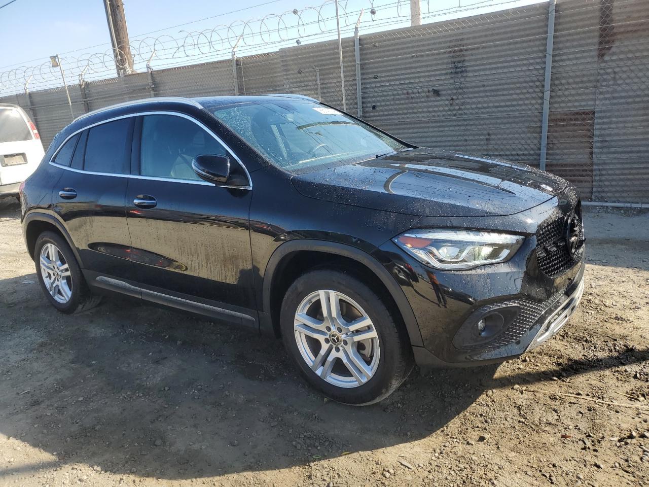 2023 Mercedes-Benz Gla 250 - Image 4