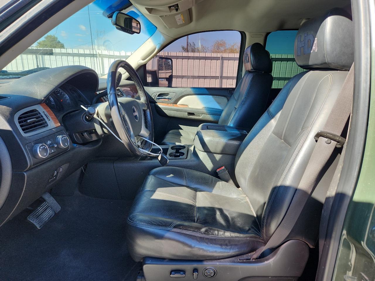 2008 GMC Sierra K2500 Heavy Duty - Image 7