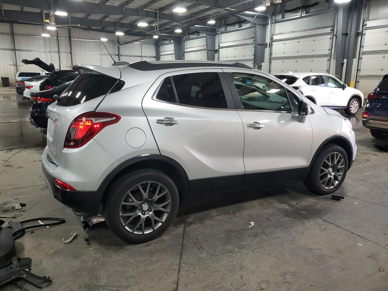 2019 Buick Encore Sport Touring - Фото 3