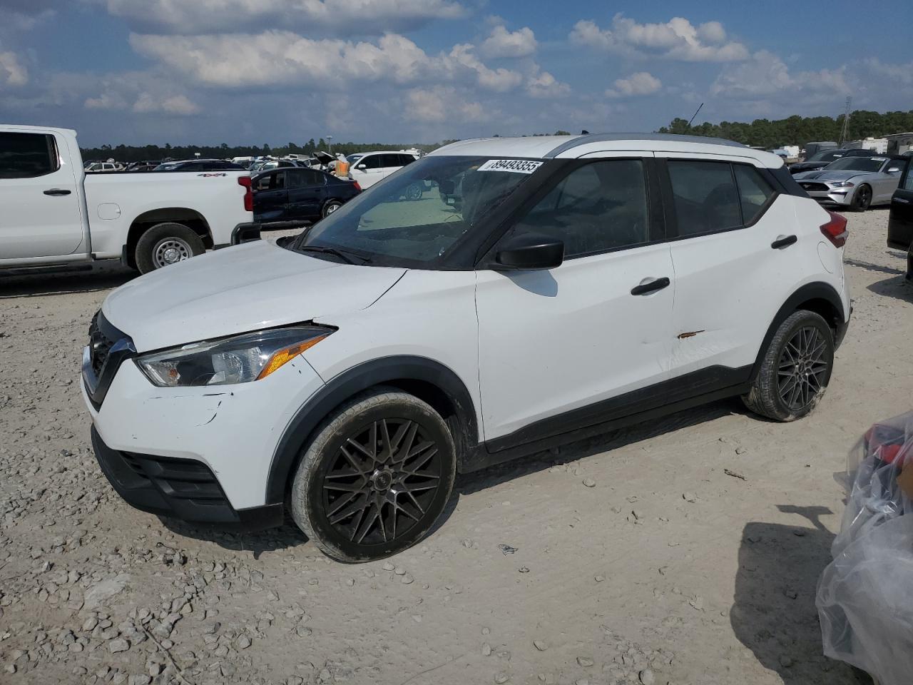 2018 Nissan Kicks S