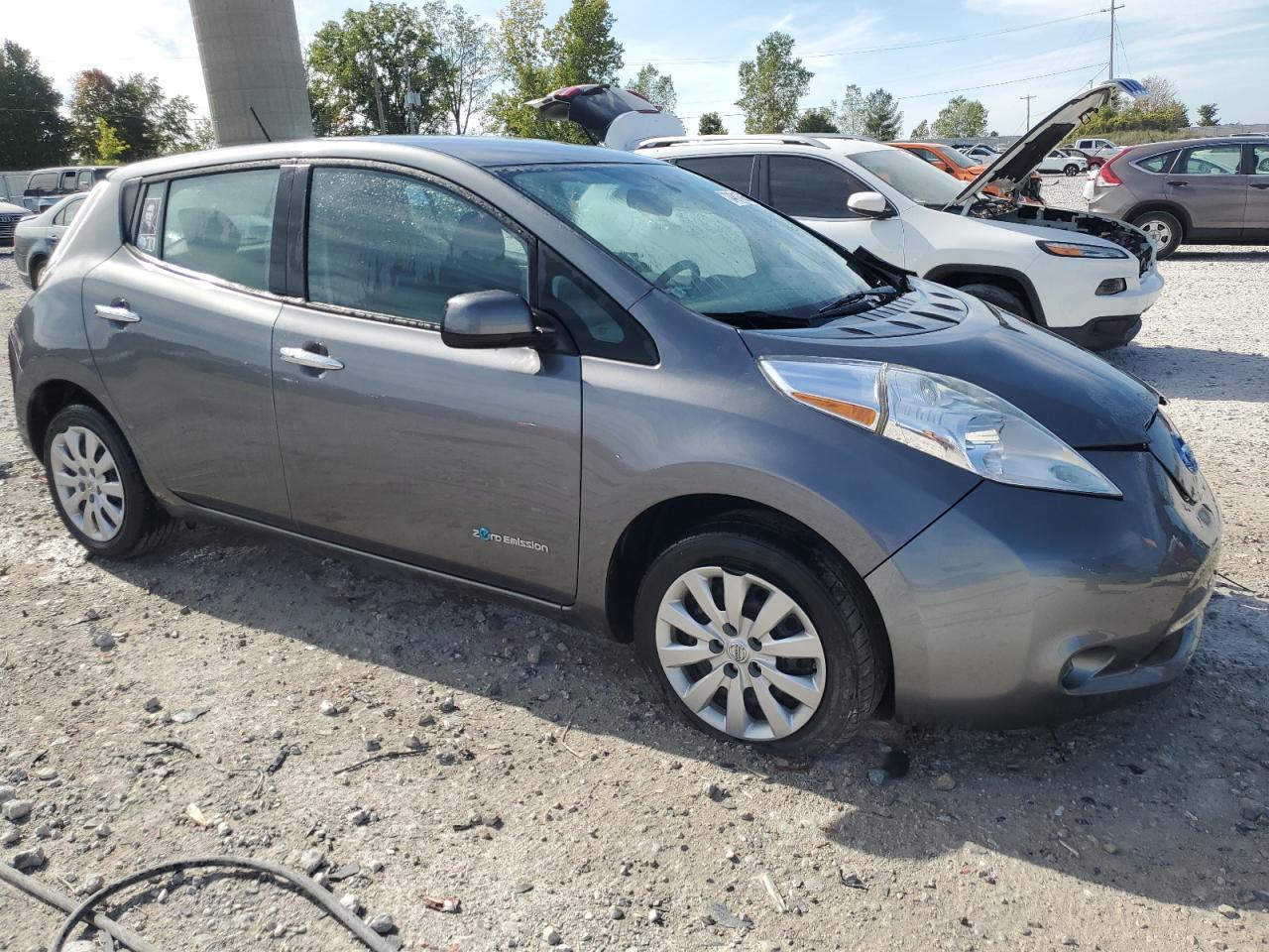 2016 Nissan Leaf S - Фото 4