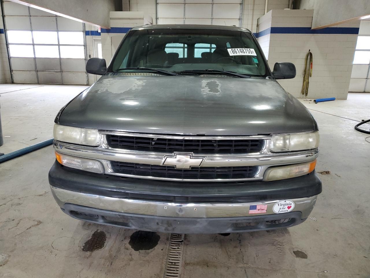 2001 Chevrolet Suburban C1500 - Фото 5
