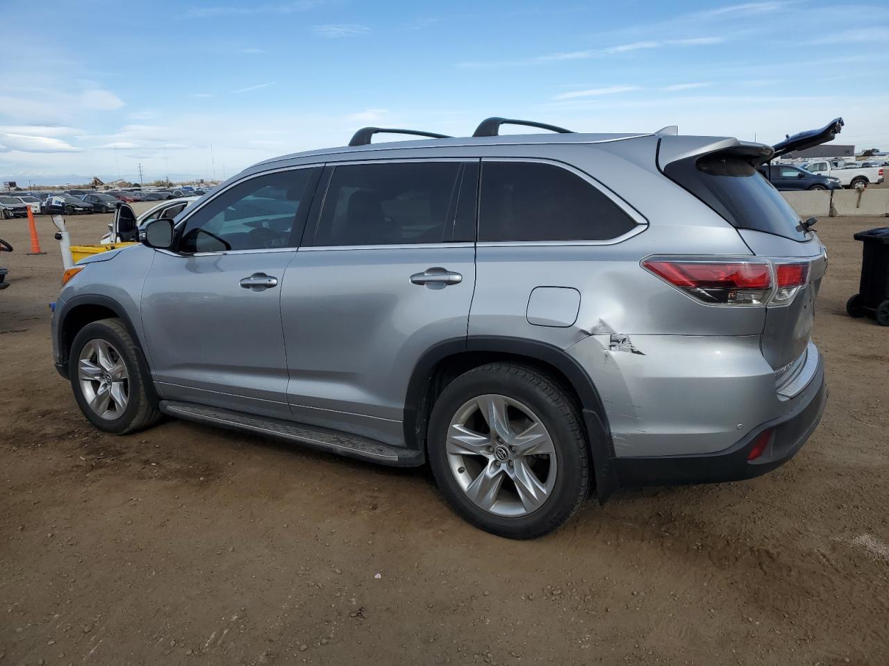 2016 Toyota Highlander Limited - Фото 2