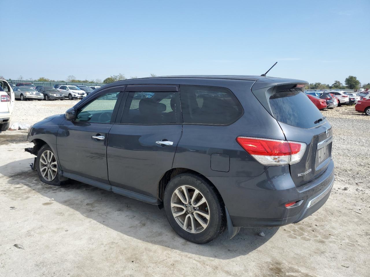 2014 Nissan Pathfinder S - Фото 2