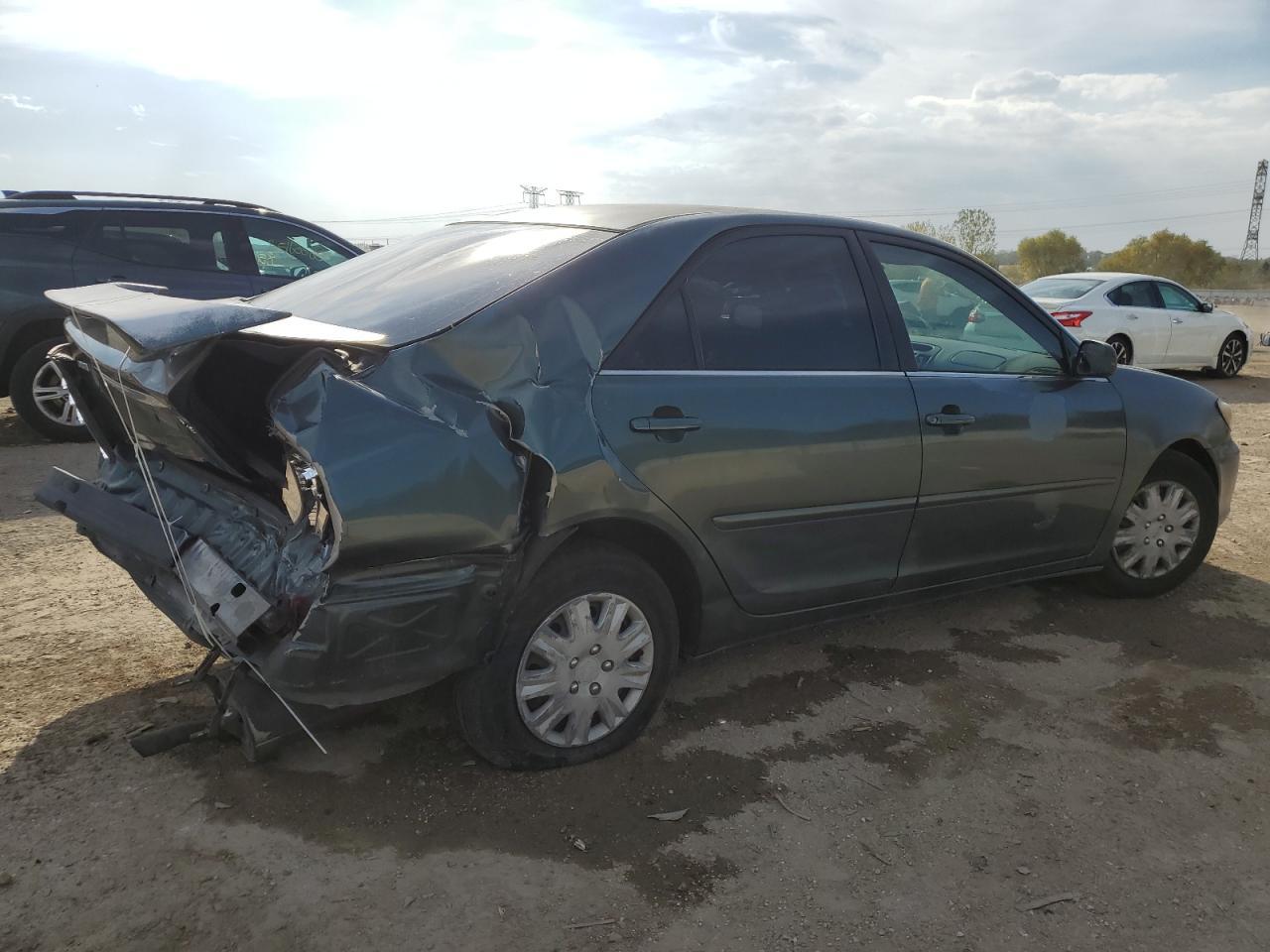 2004 Toyota Camry Le - Фото 3