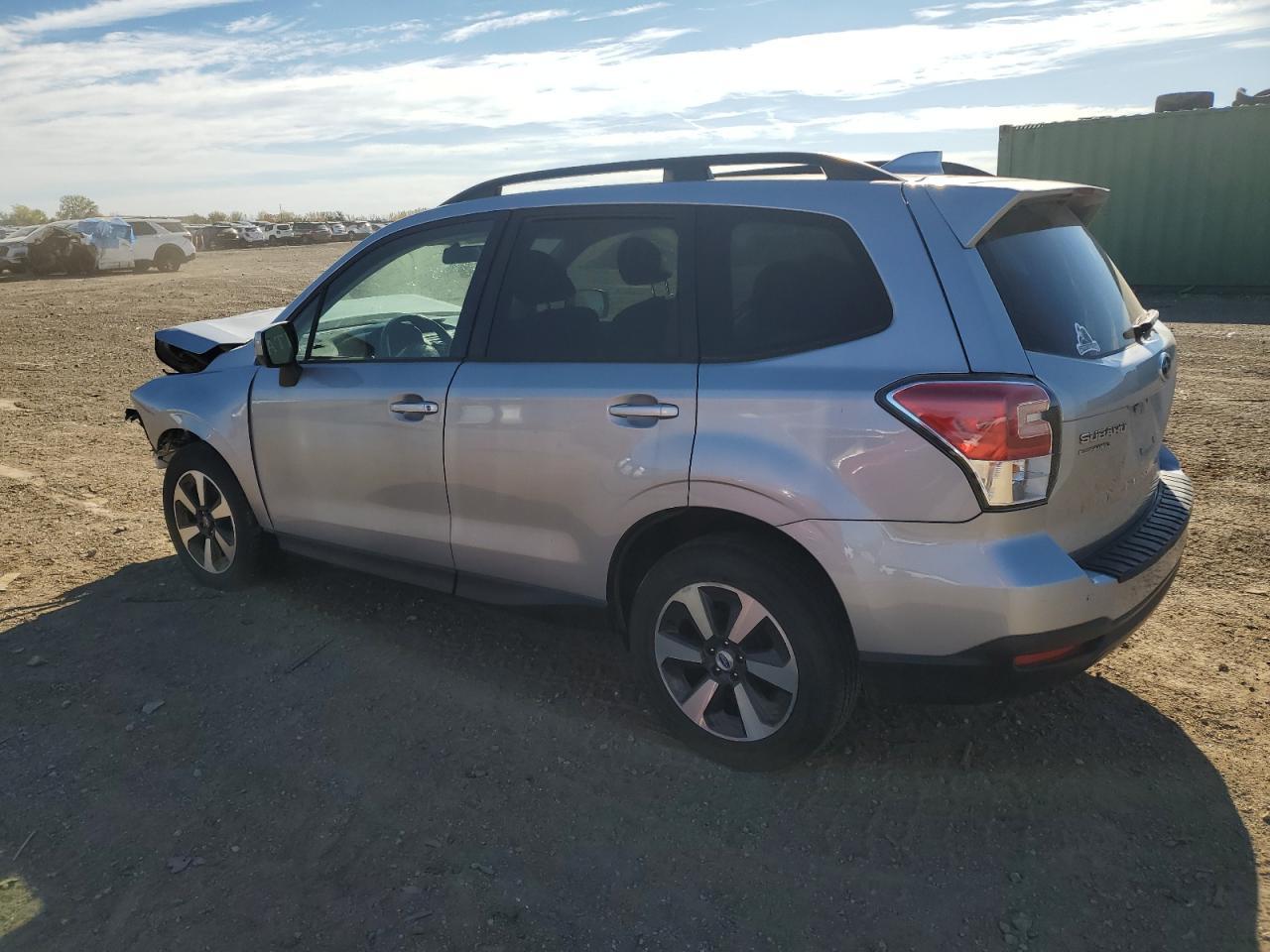 2017 Subaru Forester 2.5I Premium - Фото 2