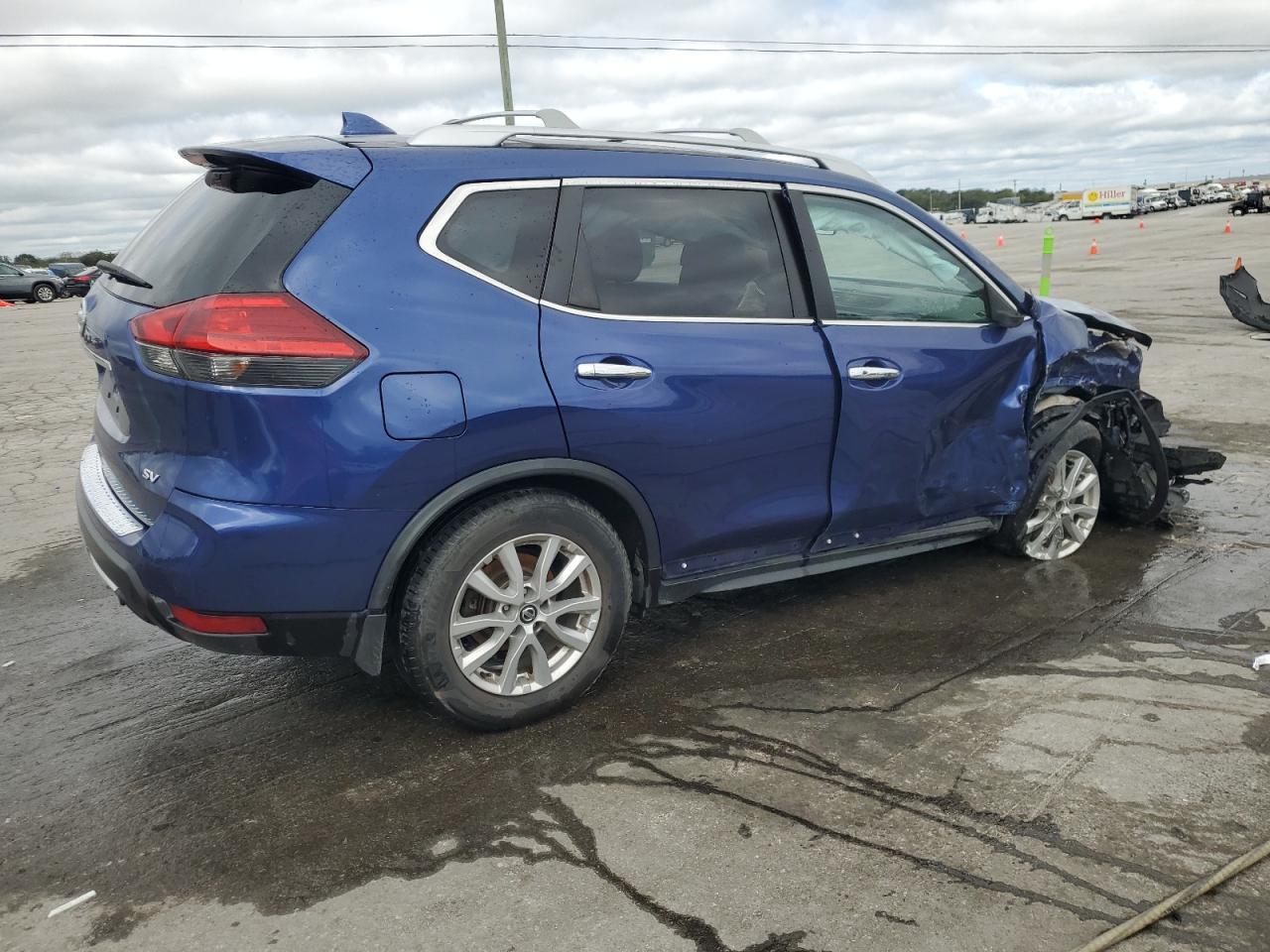 2017 Nissan Rogue S - Image 3