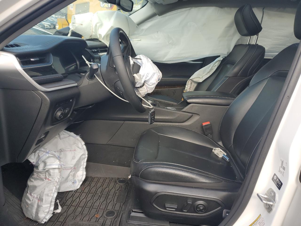 2024 Jeep Grand Cherokee Limited 4Xe - Image 7