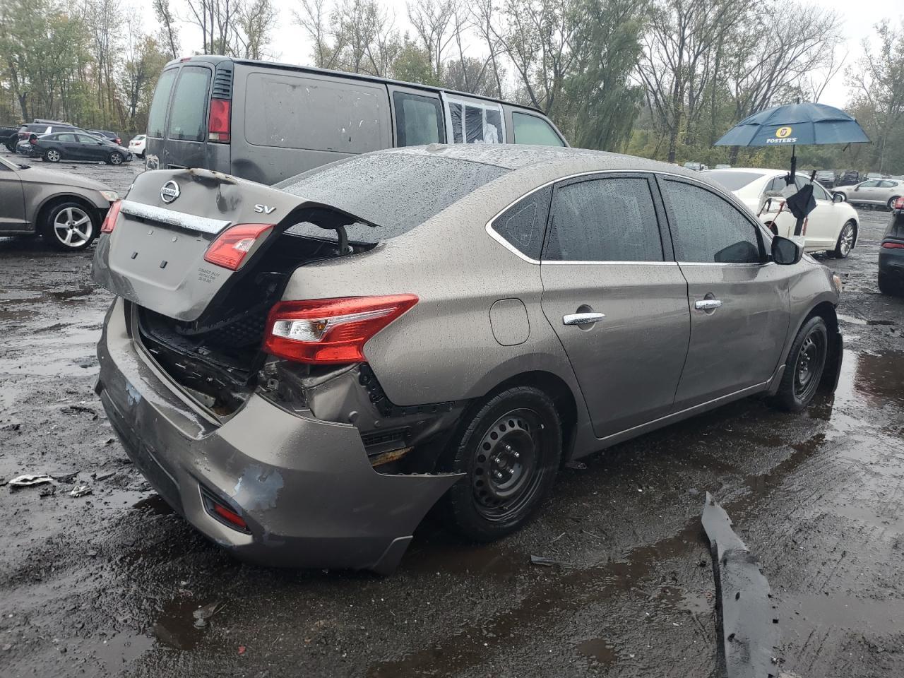 2016 Nissan Sentra S - Image 3