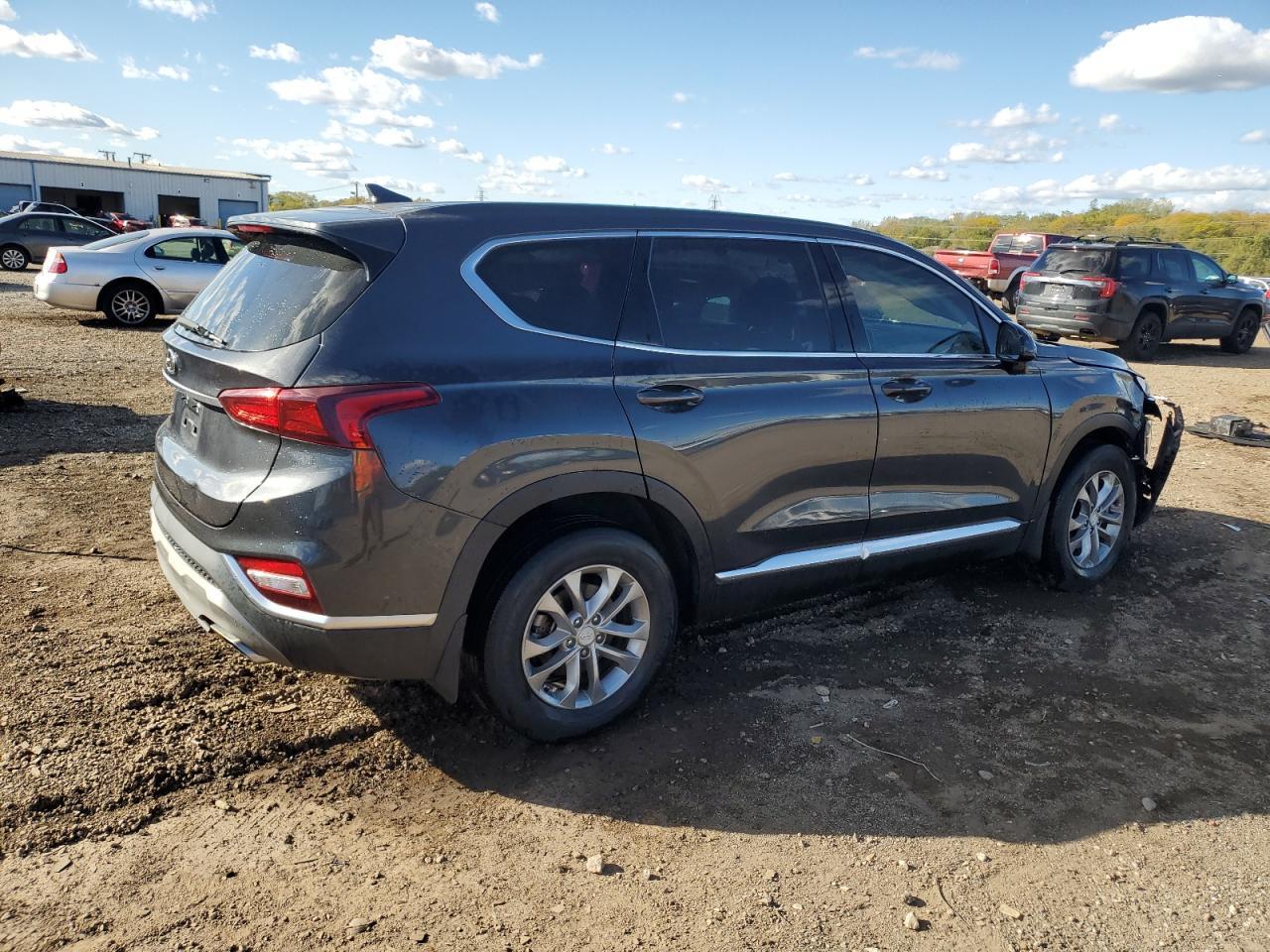 2020 Hyundai Santa Fe Sel - Image 3