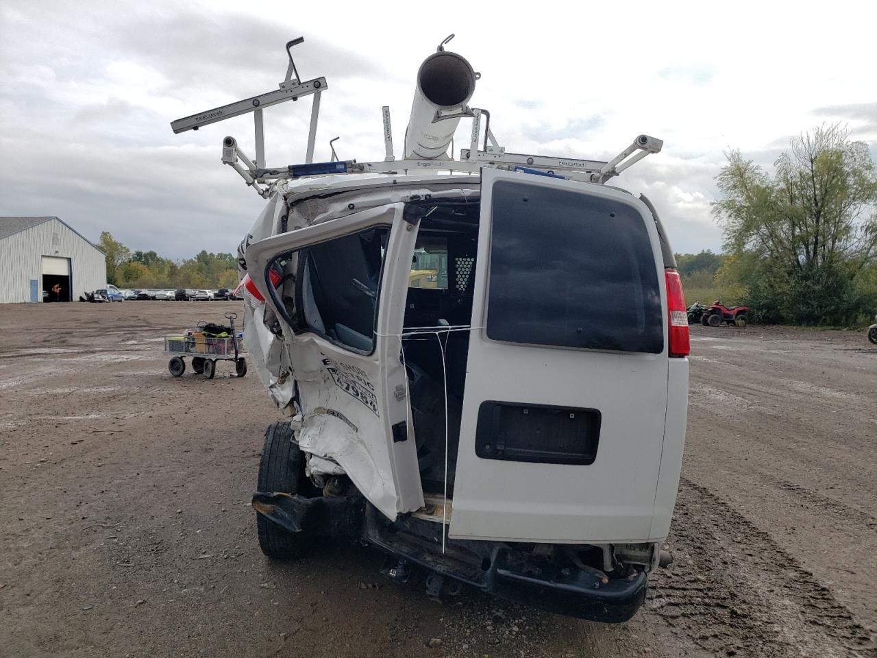 2019 Chevrolet Express G2500 - Фото 6