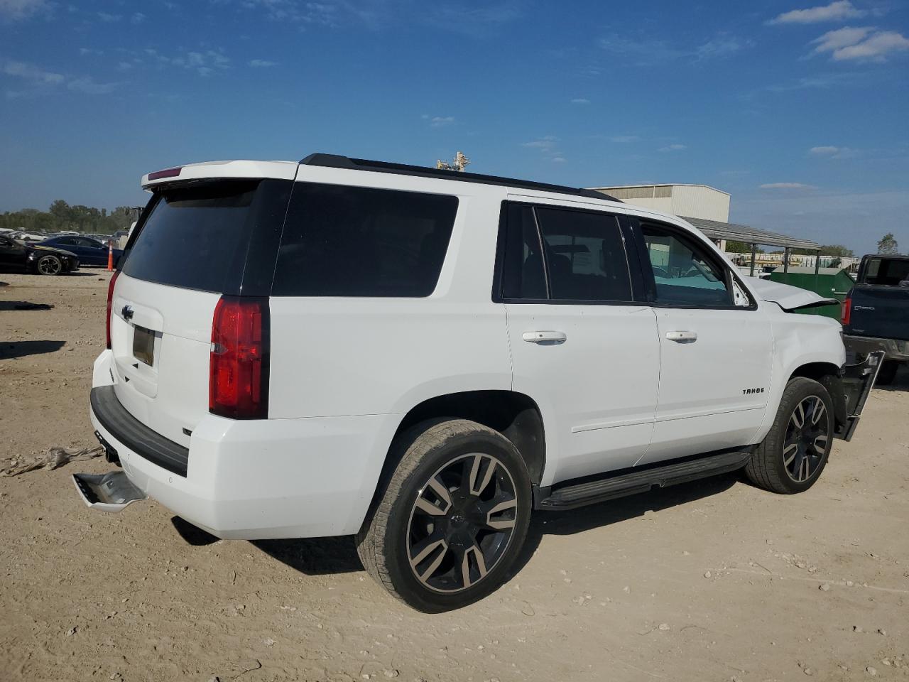 2018 Chevrolet Tahoe K1500 Premier - Image 3
