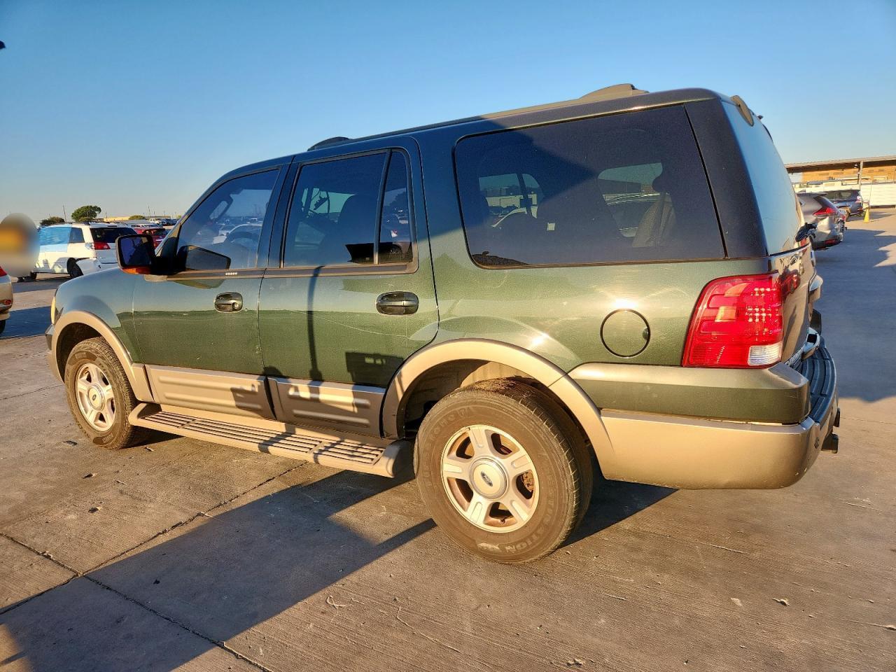 2003 Ford Expedition Eddie Bauer - Image 2