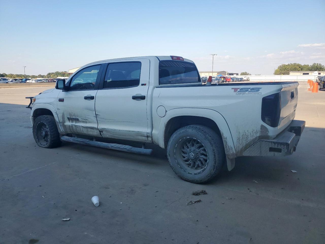 2016 Toyota Tundra Crewmax Sr5 - Фото 2