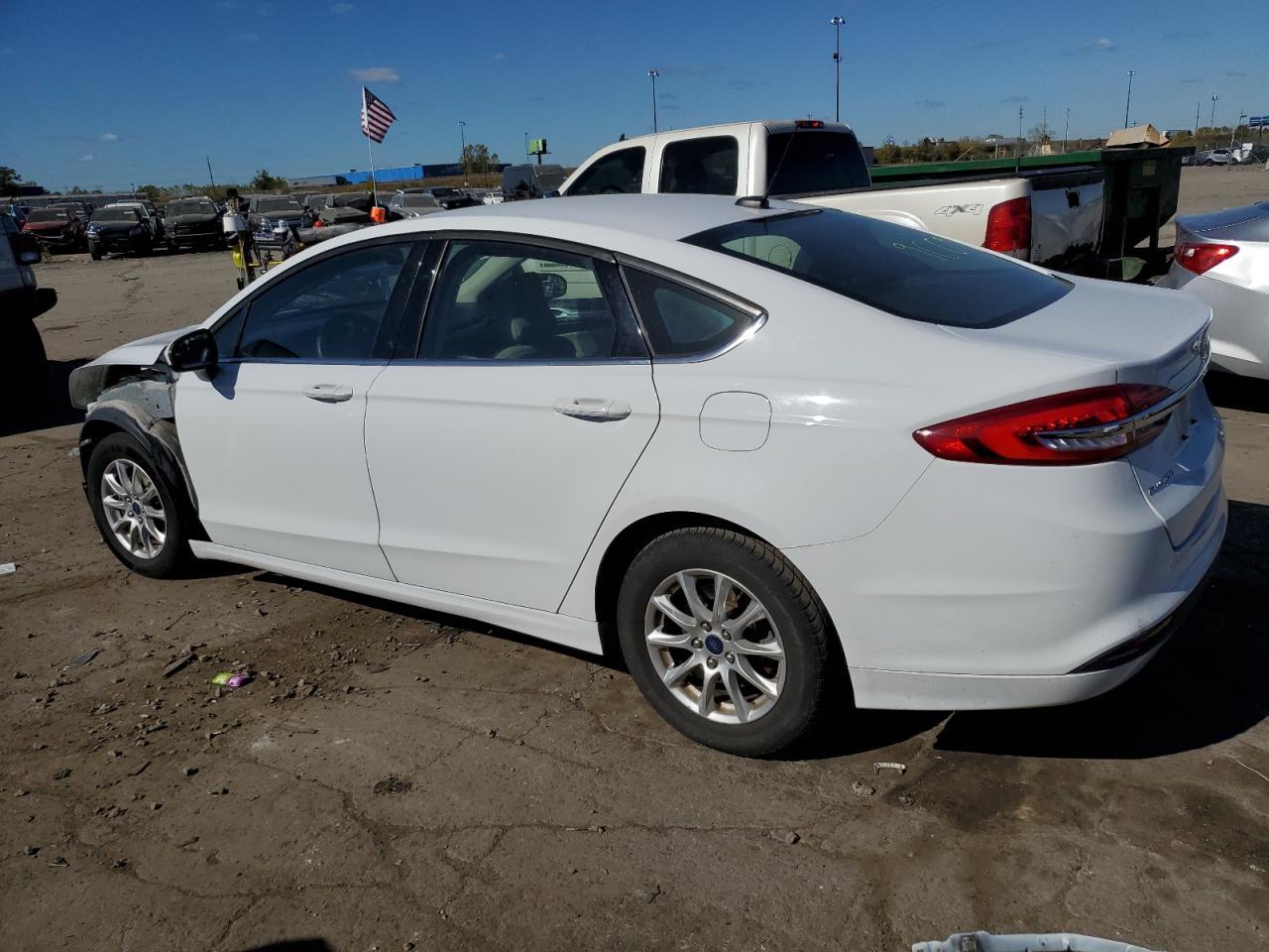 2018 Ford Fusion S - Image 2