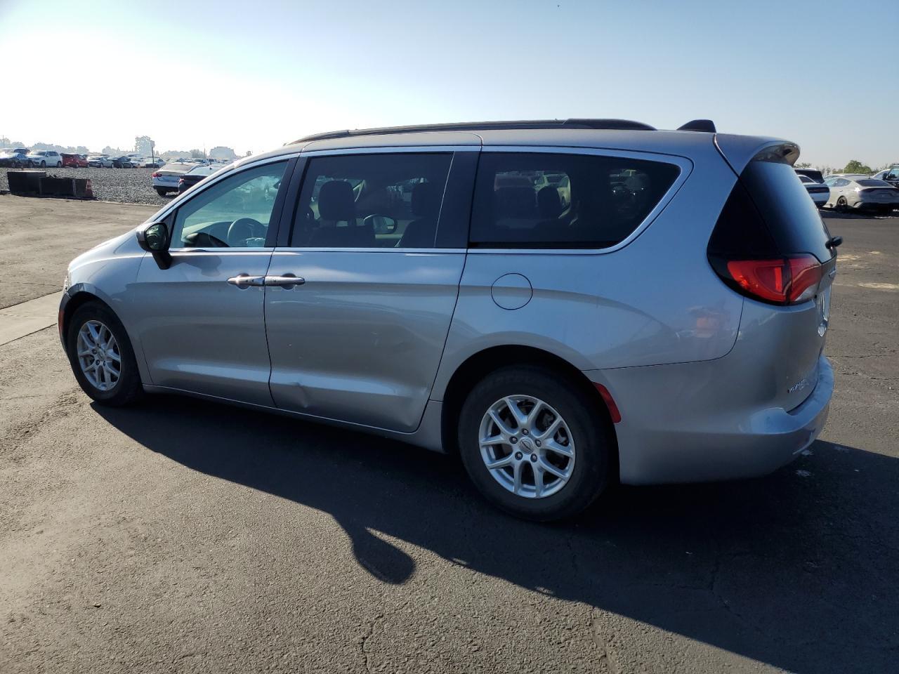 2021 Chrysler Voyager Lxi - Image 2