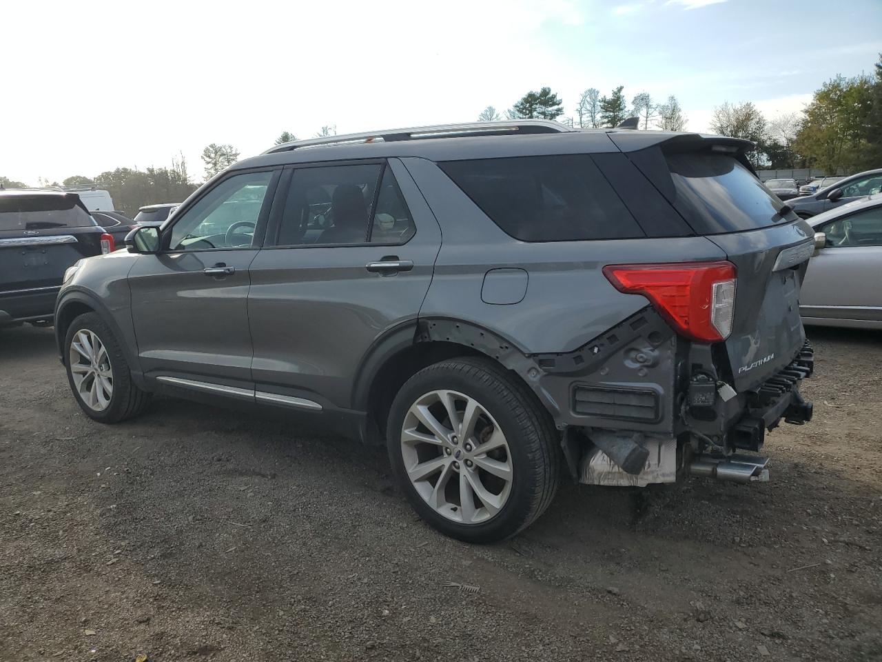 2023 Ford Explorer Platinum - Фото 2