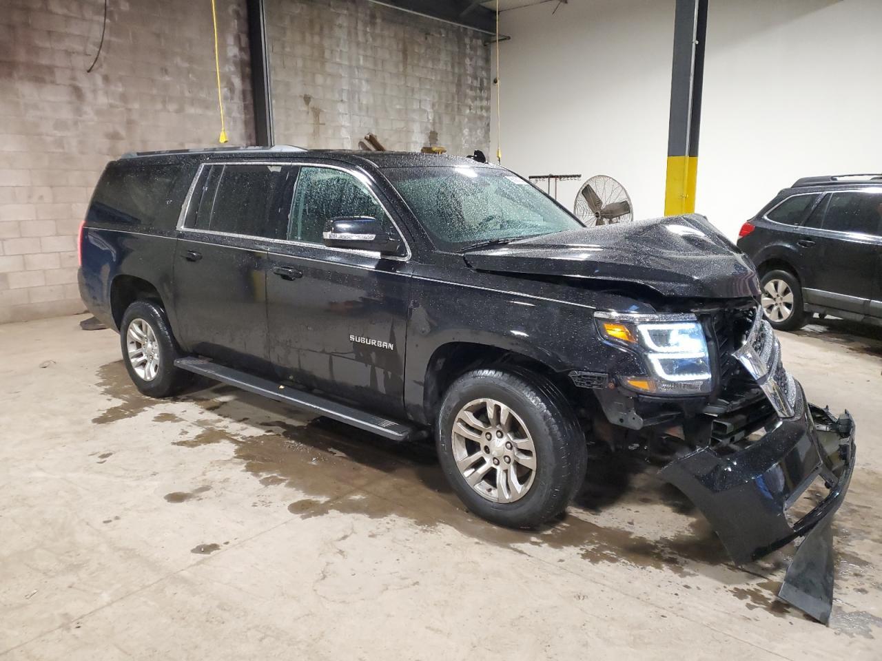 2017 Chevrolet Suburban K1500 Lt - Фото 4