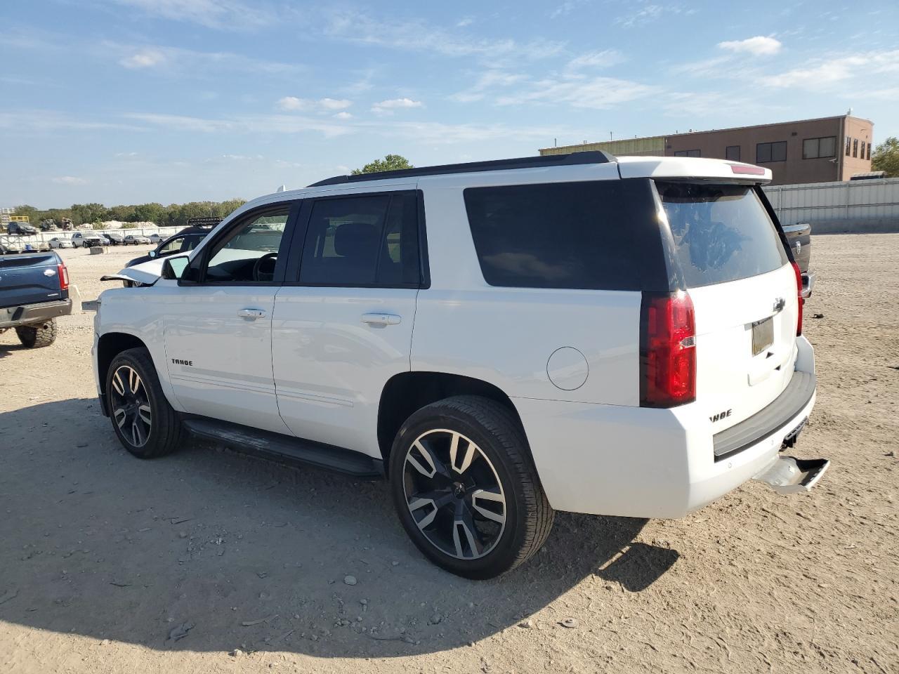 2018 Chevrolet Tahoe K1500 Premier - Image 2