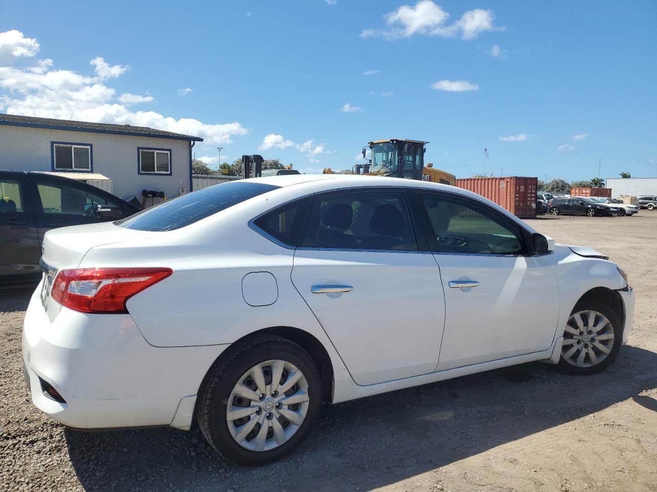 2018 Nissan Sentra S - Фото 3