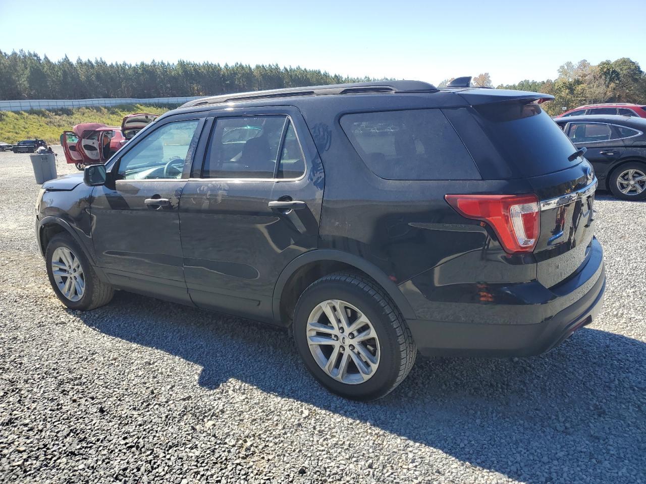 2016 Ford Explorer - Фото 2