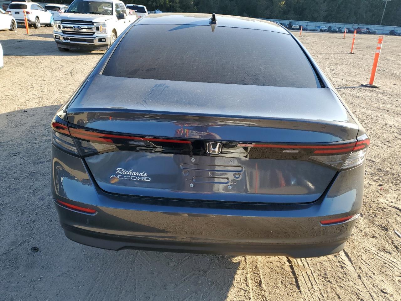 2025 Honda Accord Se - Image 6