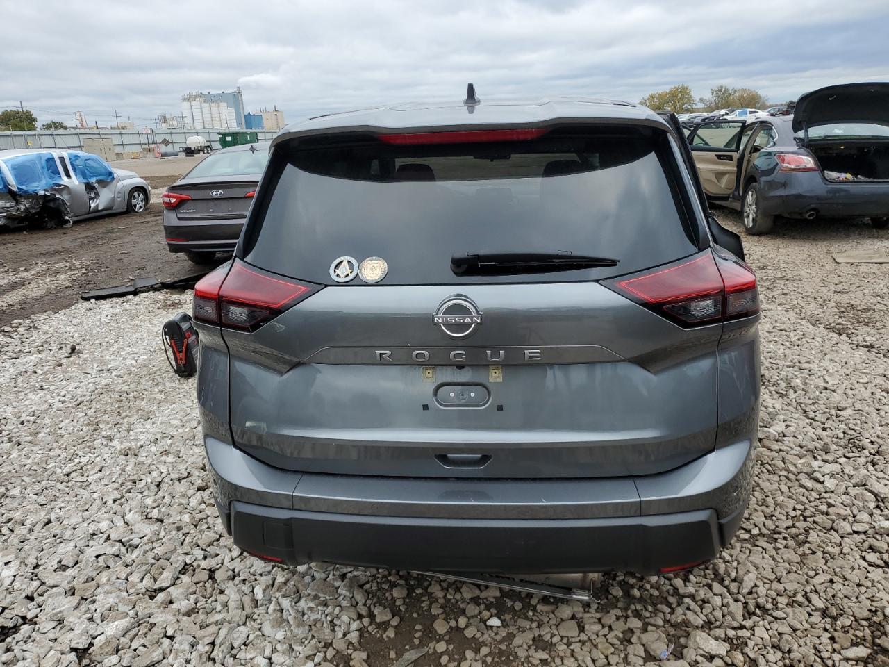 2024 Nissan Rogue S - Image 6