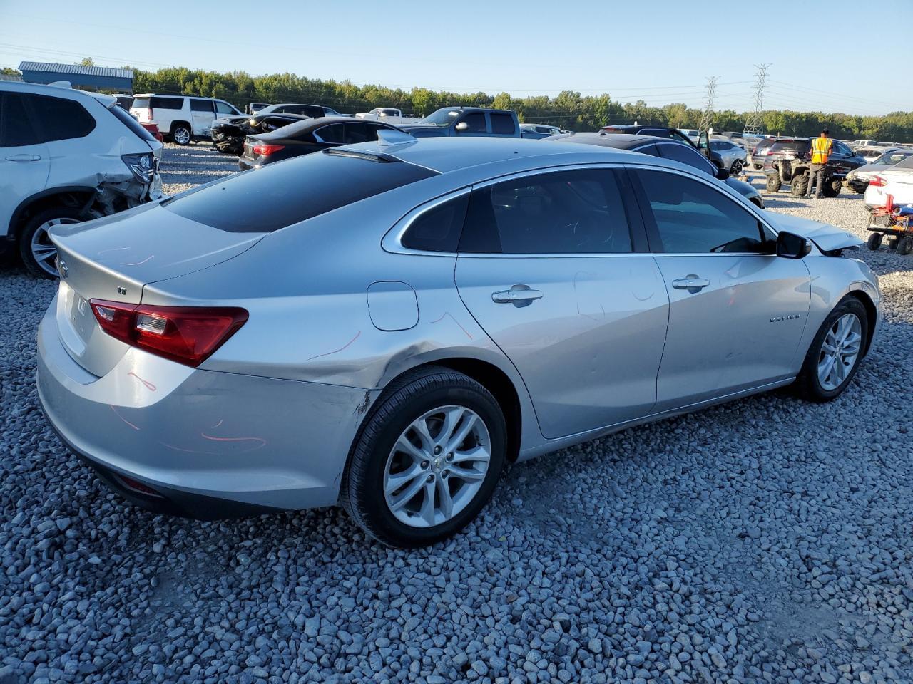 2018 Chevrolet Malibu Lt - Image 3