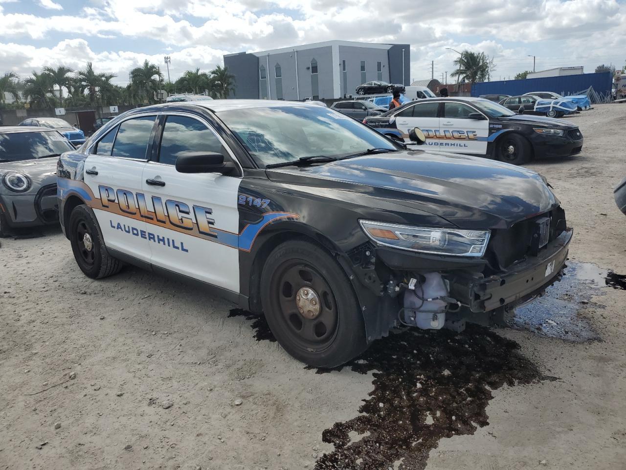 2013 Ford Taurus Police Interceptor - Фото 4