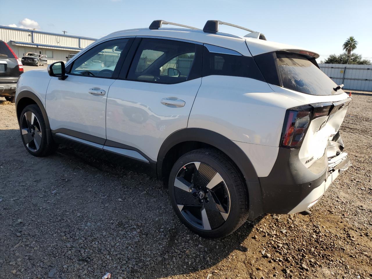 2025 Nissan Kicks Sr - Фото 2