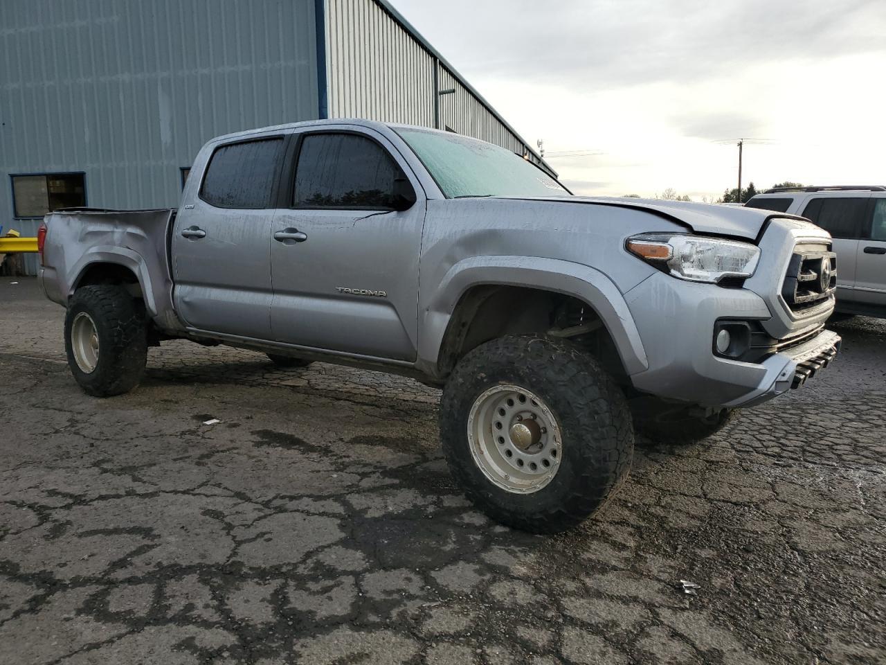 2020 Toyota Tacoma Double Cab - Фото 4
