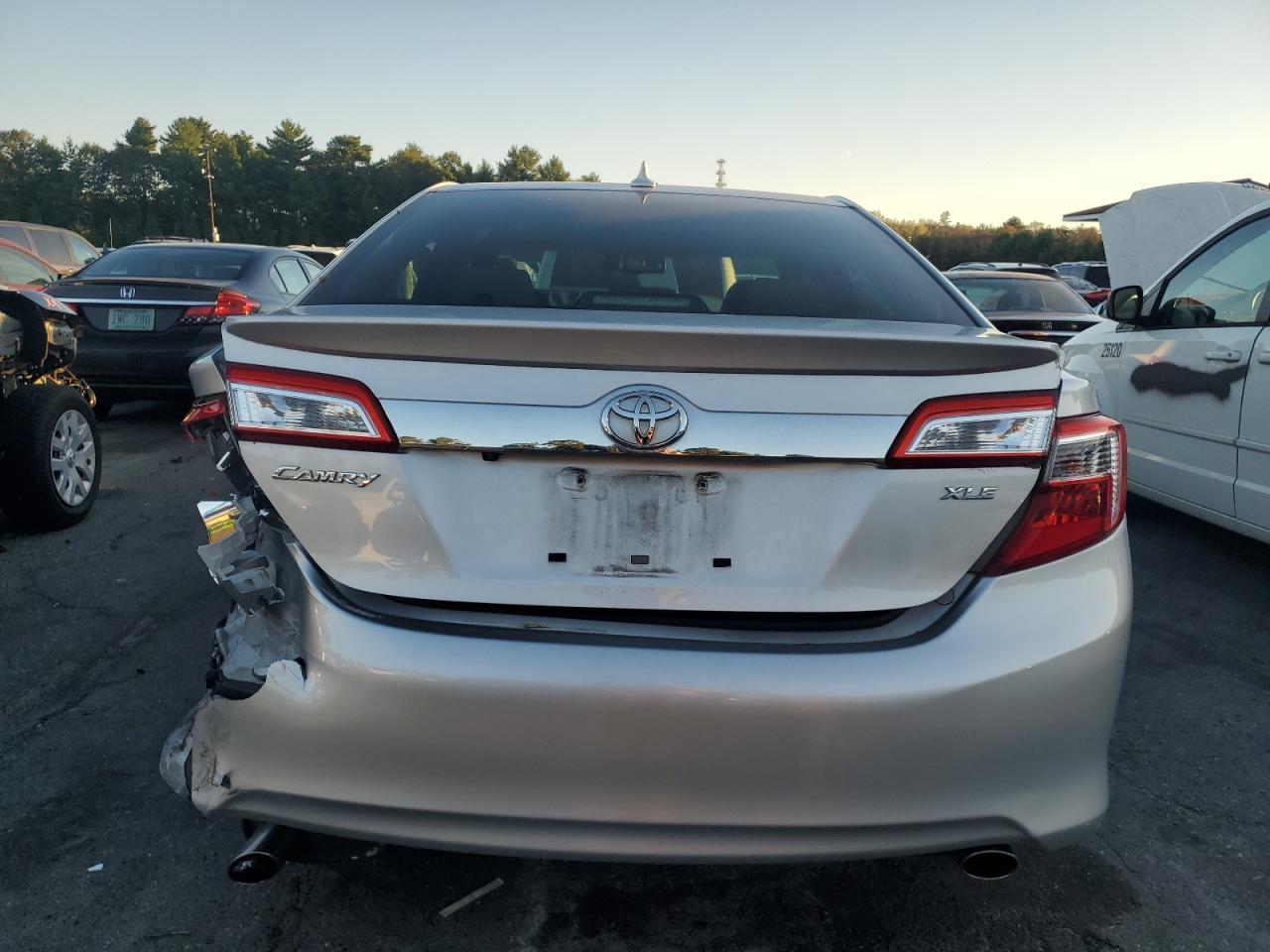 2012 Toyota Camry Xle V6 - Фото 6