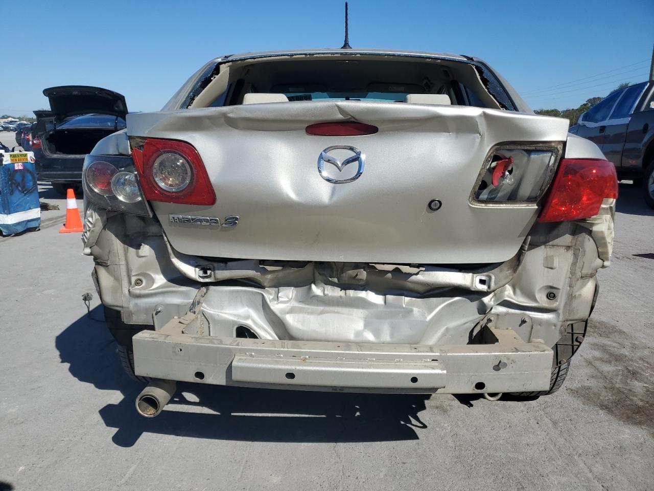 2006 Mazda 3 I - Image 6