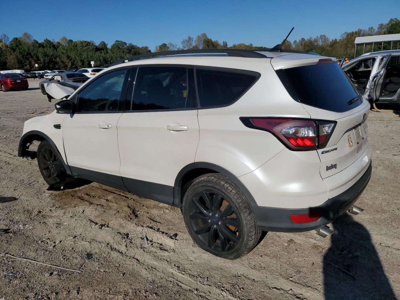 2018 Ford Escape Se - Фото 2