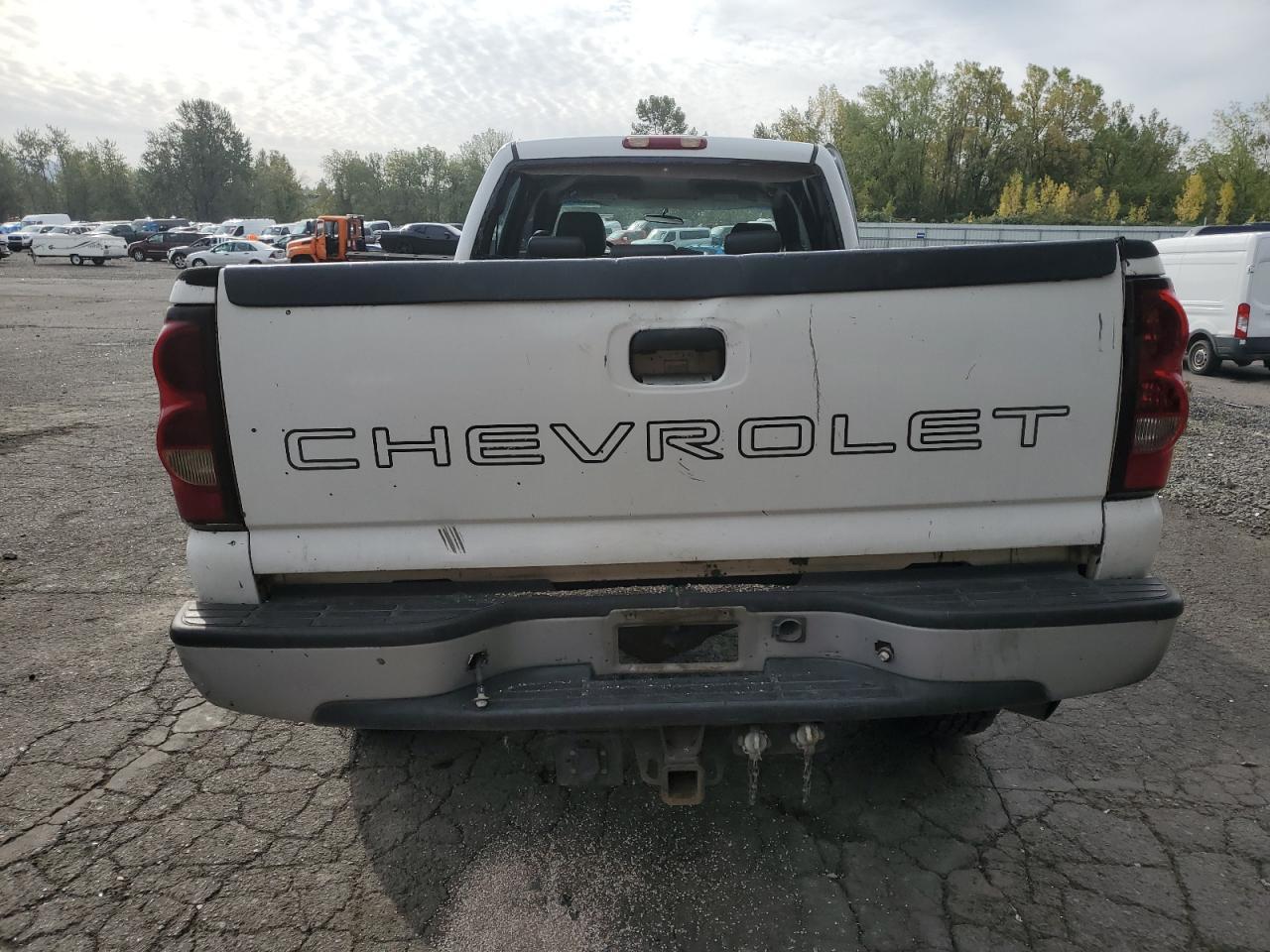 2004 Chevrolet Silverado K2500 Heavy Duty - Image 6