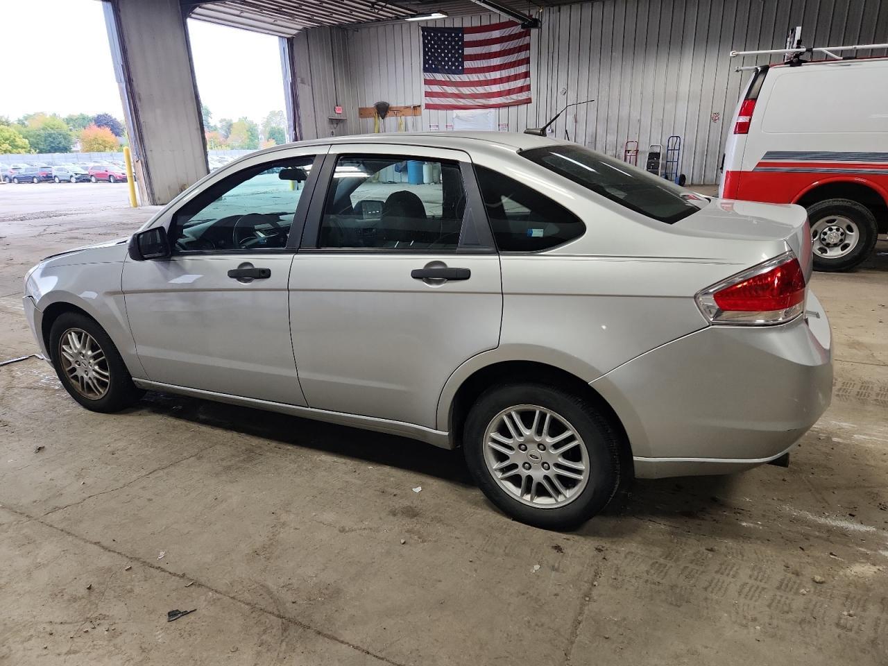 2010 Ford Focus Se - Фото 2