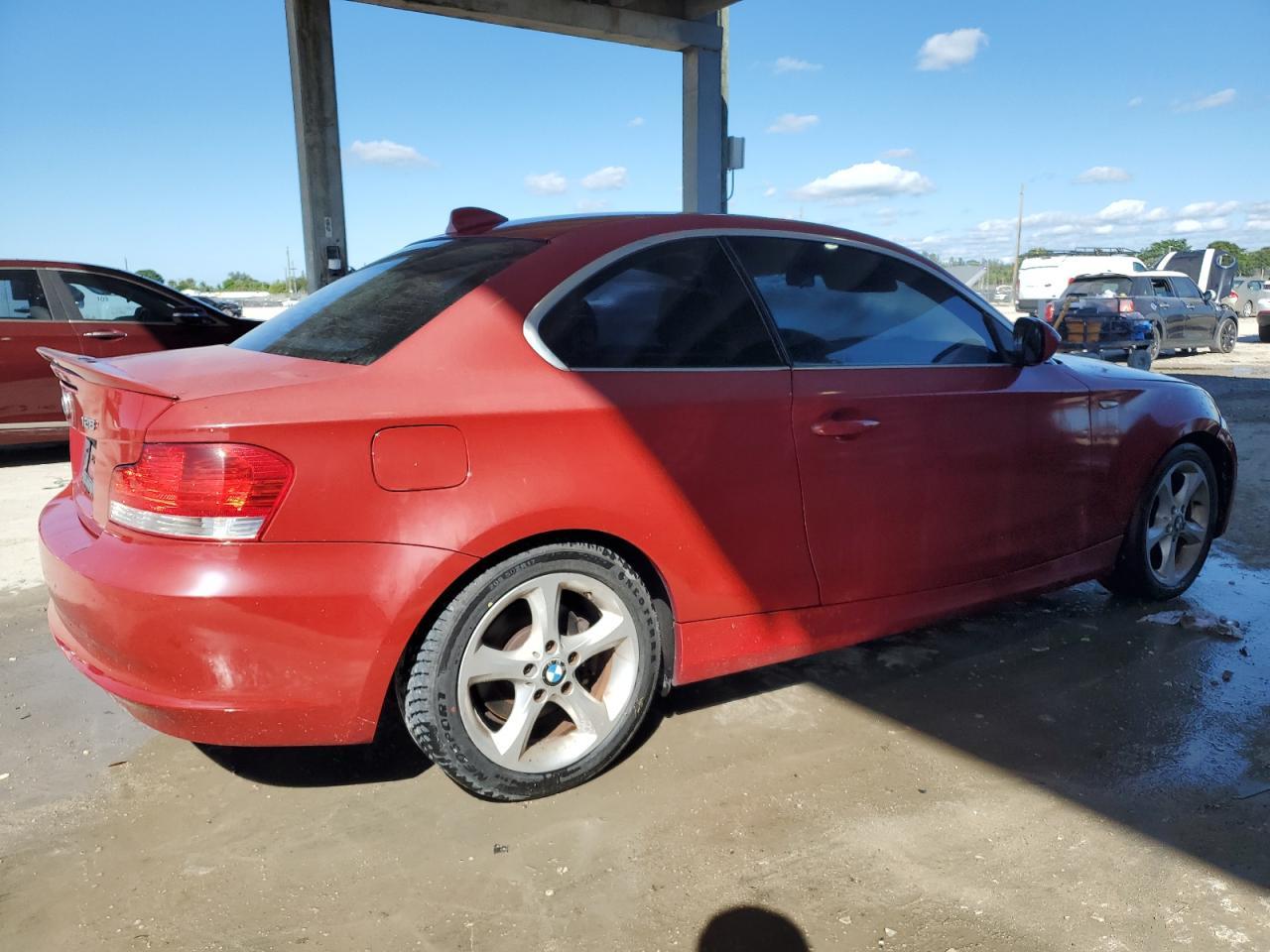 2010 BMW 128 I - Image 3