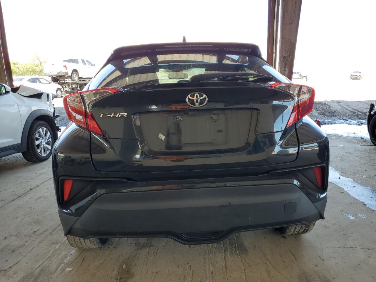 2019 Toyota C-Hr Xle - Image 6