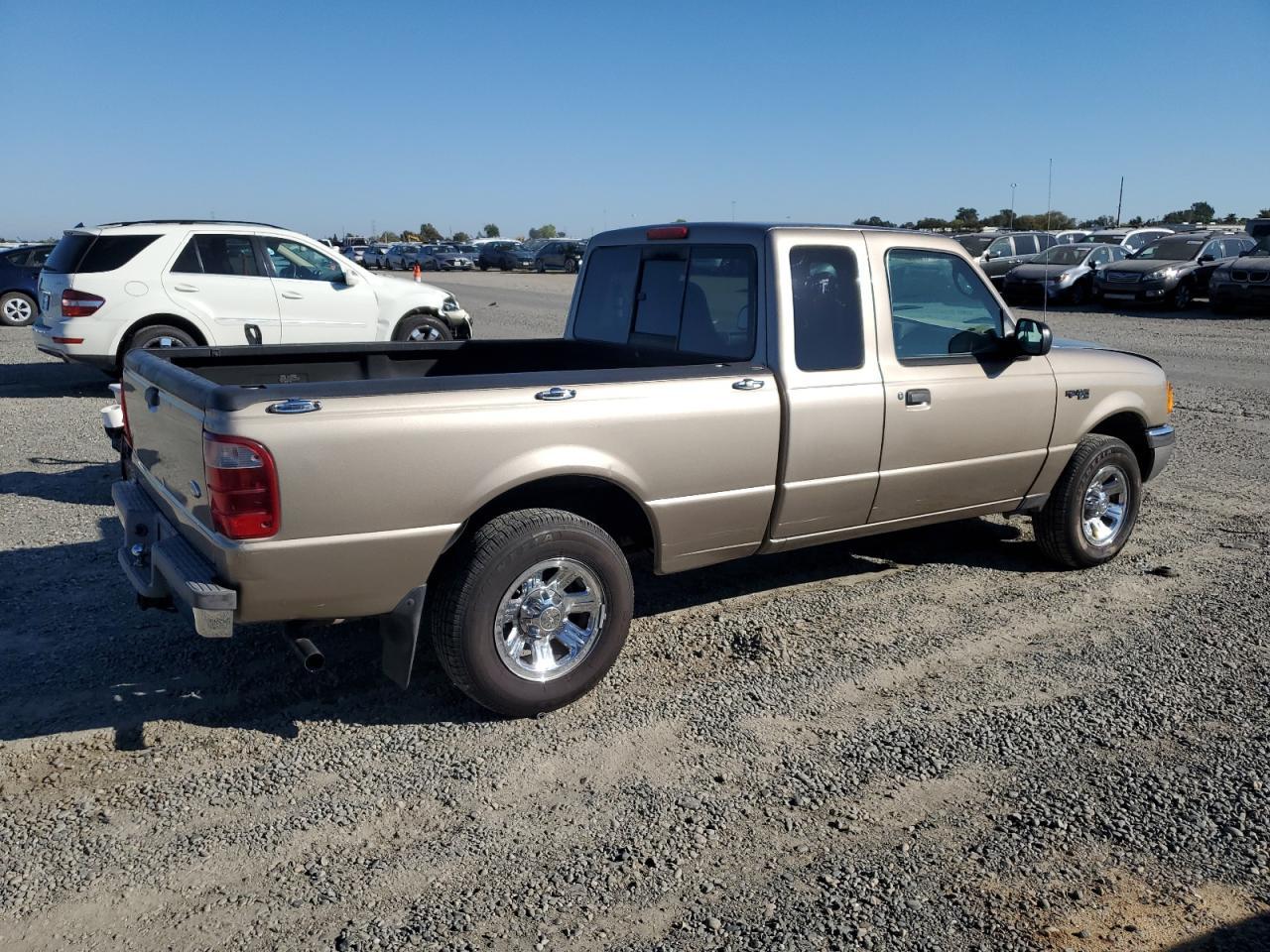2003 Ford Ranger Super Cab - Image 3