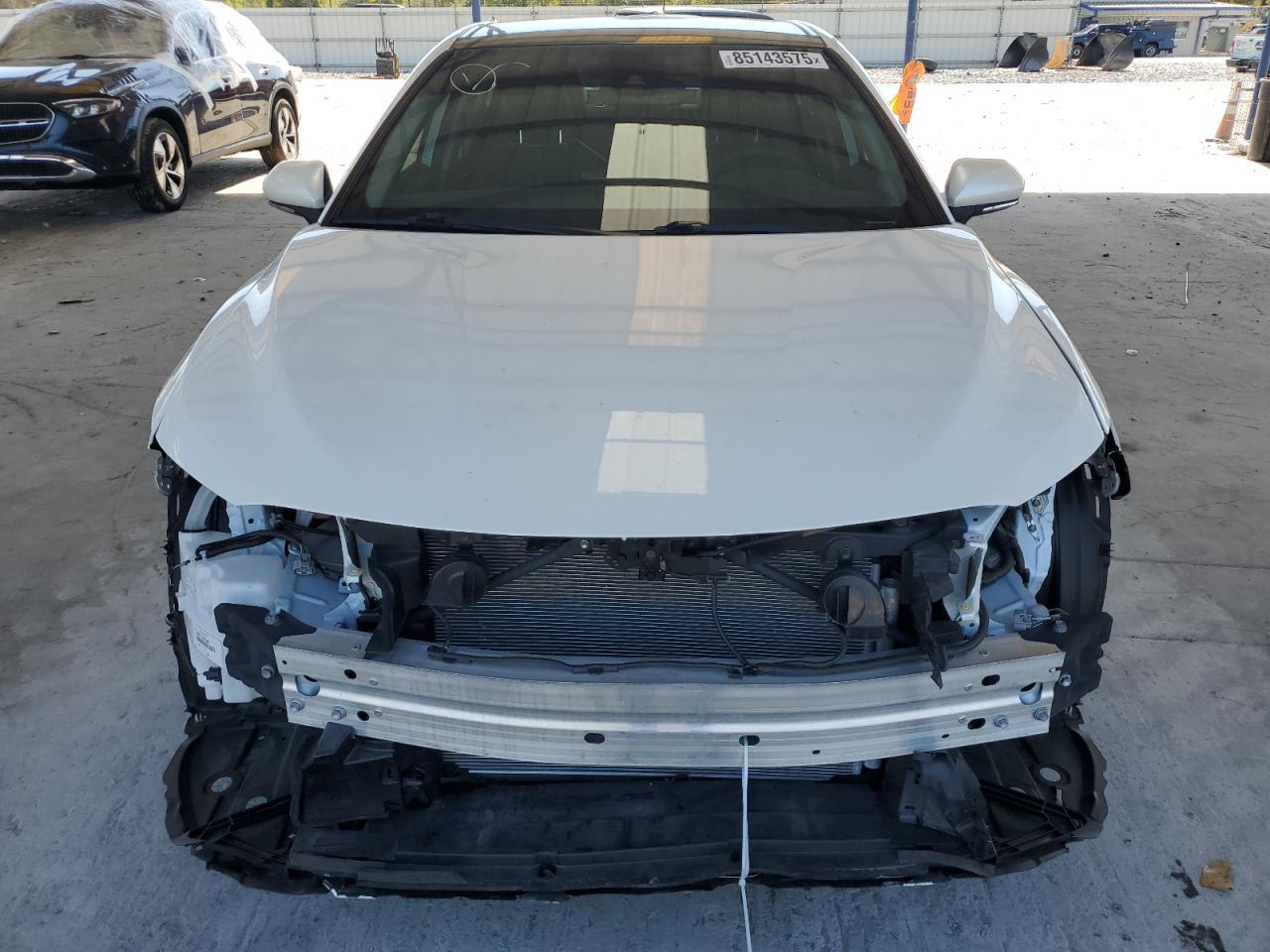 2021 Toyota Camry Xse - Image 5