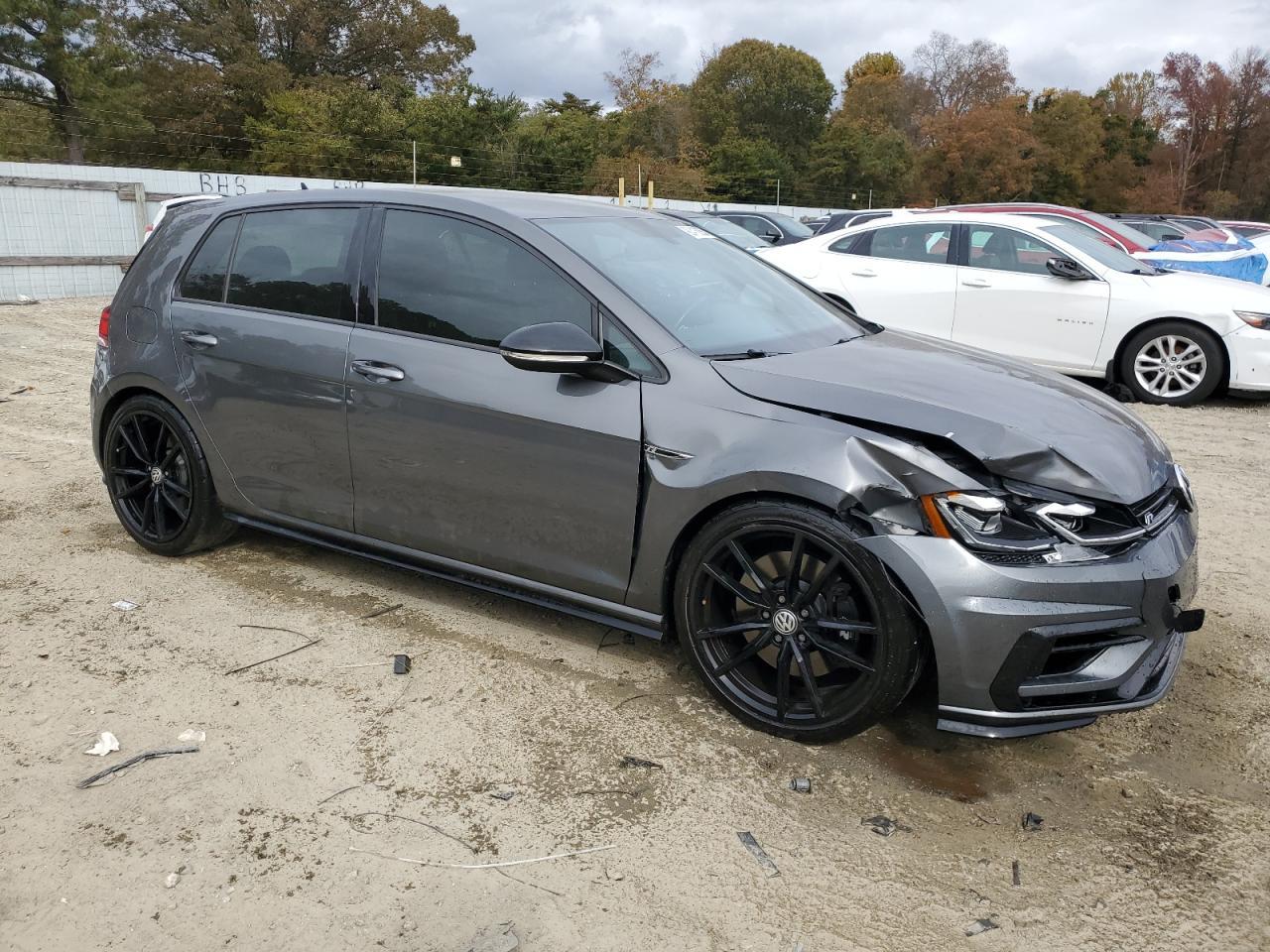 2019 Volkswagen Golf R - Фото 4