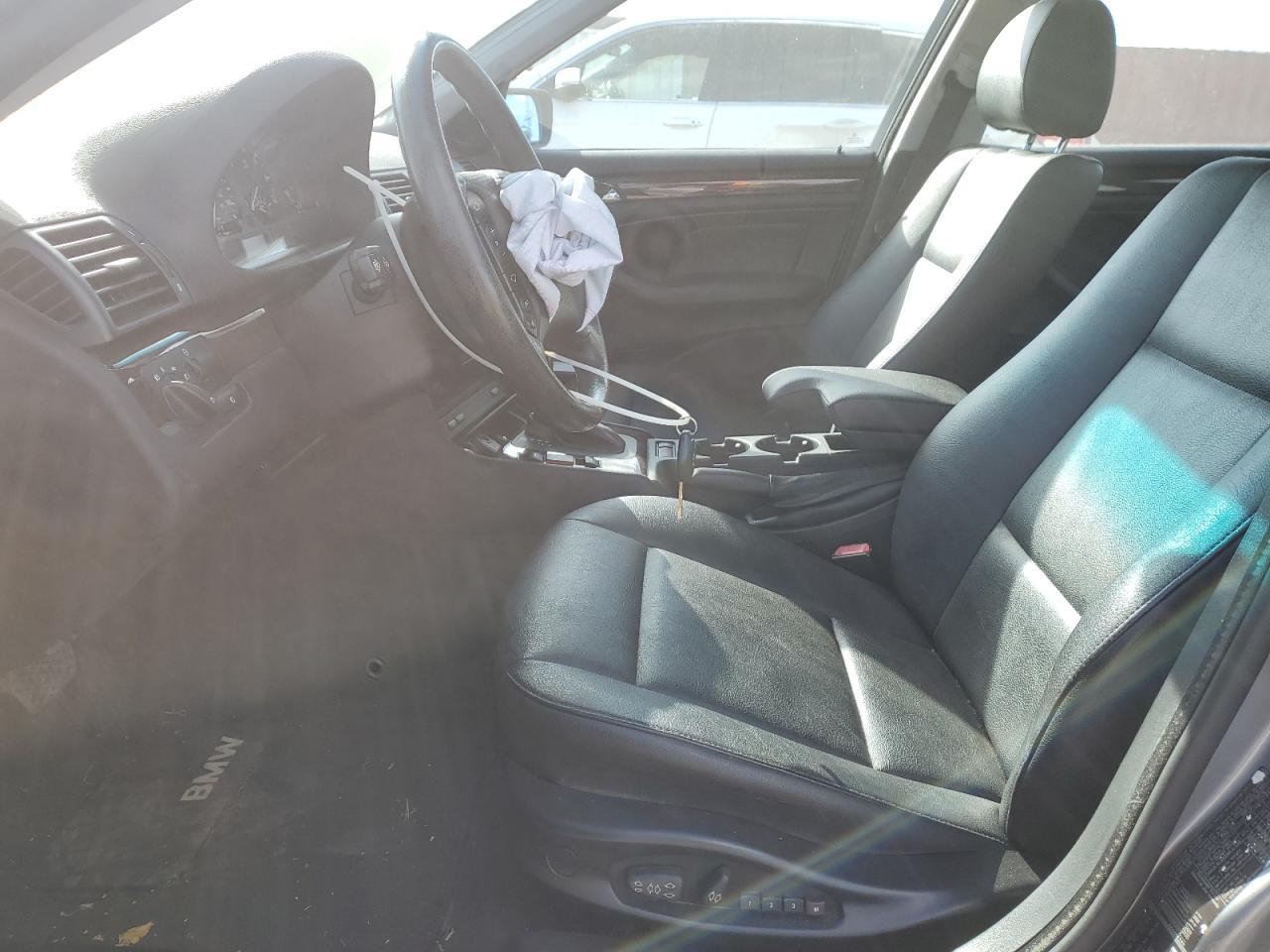 2004 BMW 325 I - Image 7