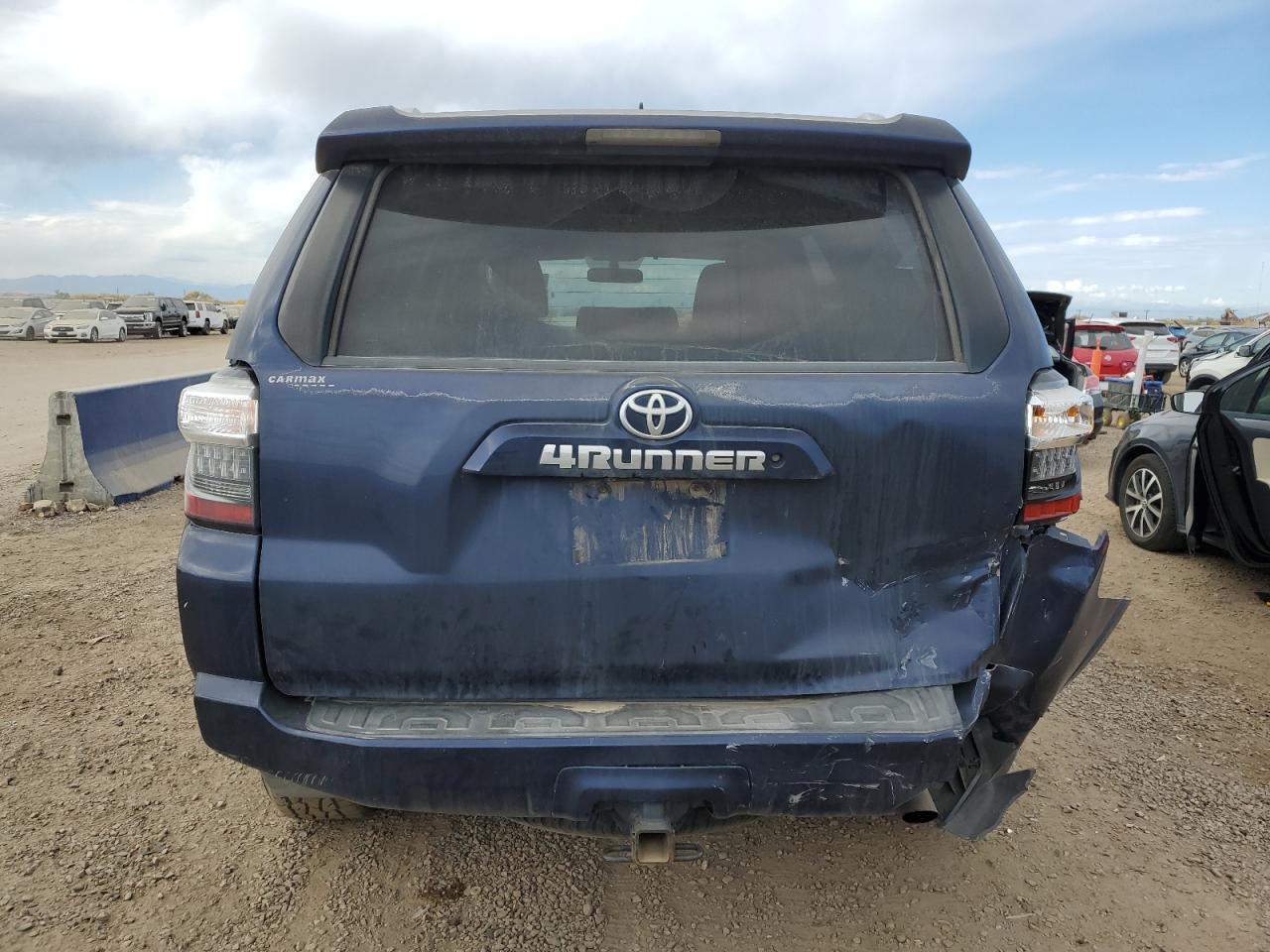 2014 Toyota 4Runner Sr5 - Image 6